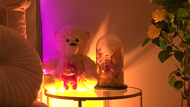 AngeliqueSkye online show from November 1, 4:38 am