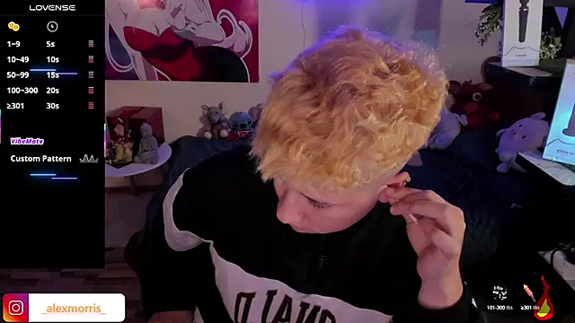 Snapshot of _AlexMorris chatting on October 4, 7:03 am  AlexMorris online show from October 4, 7:03 am