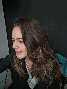 Hanny 24 online show from December 1, 8:11 pm