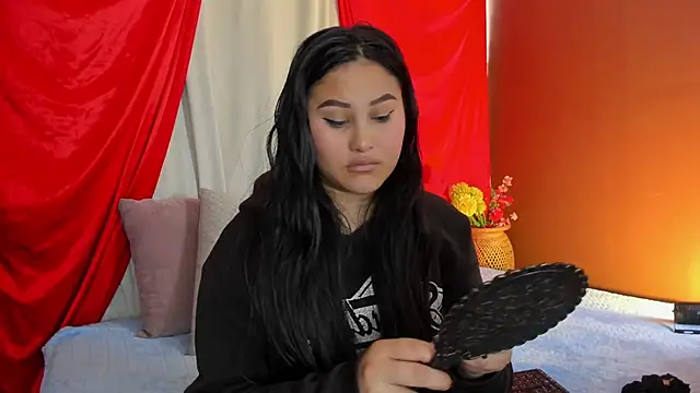 Little Ivy online show from November 6, 7:09 pm