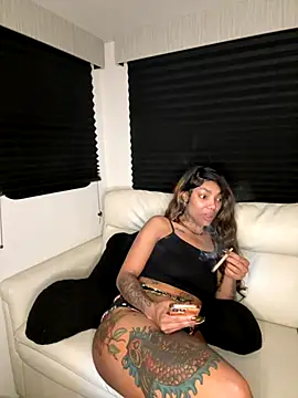 butterflybootyy online show from September 13, 11:57 pm