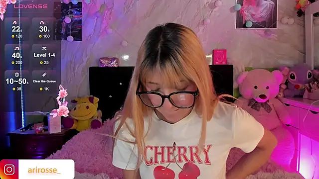 ariana rosse   online show from November 11, 3:31 pm