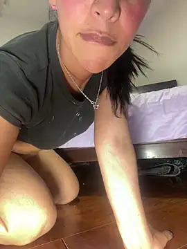 michel ex33 online show from February 28, 10:31 pm