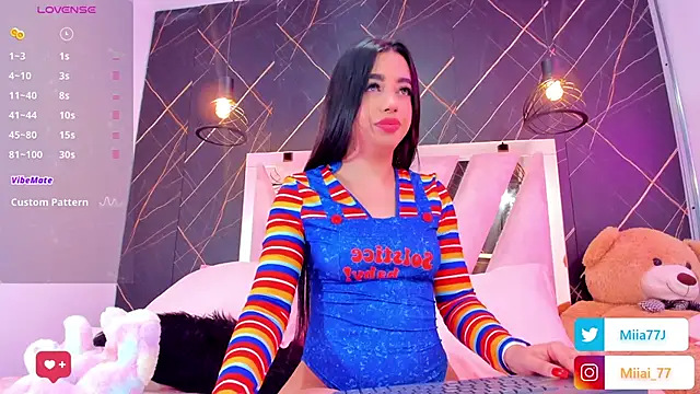 Snapshot of Miia77_ chatting on October 31, 3:08 am Miia77  online show from October 31, 3:08 am