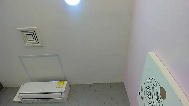 Tiffany mendez online show from December 22, 12:08 pm