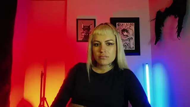 kim jeins11 online show from September 29, 11:10 pm