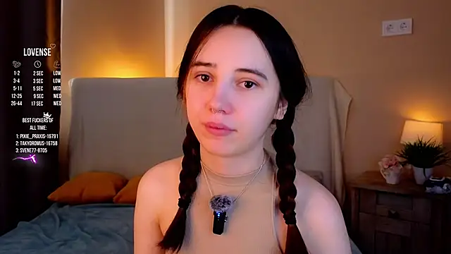 GillianDowdey online show from September 20, 2:54 am