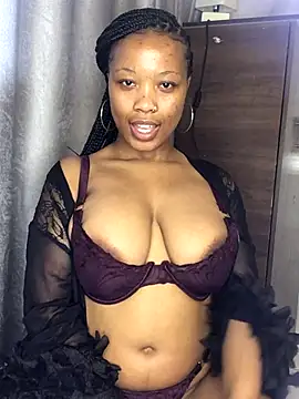 Snapshot of SZA_Doja chatting on October 20, 9:45 am SZA Doja online show from October 20, 9:45 am