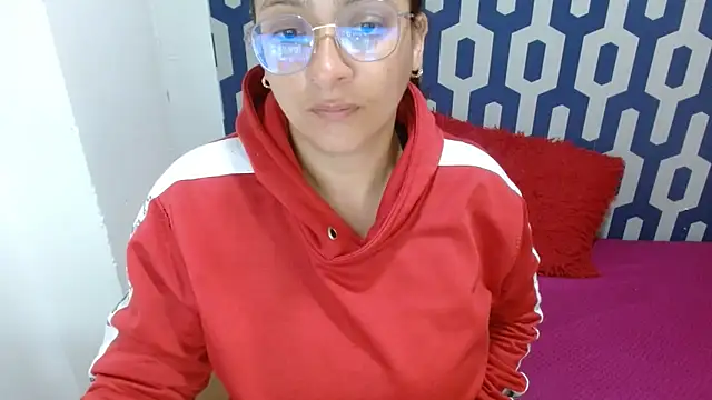 sarax ximena online show from November 19, 10:15 am