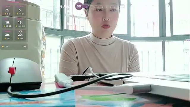 luoxuwen online show from November 2, 6:06 am