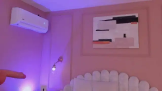 zia cooper online show from December 4, 7:25 pm