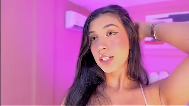 zia cooper online show from November 9, 7:10 pm