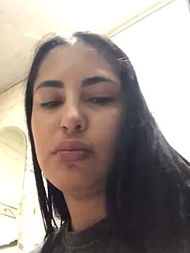 Snapshot of estefania_teen chatting on October 6, 10:21 am estefania teen online show from October 6, 10:21 am