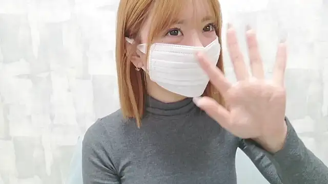 LOVE MOMO LOVE online show from January 12, 12:32 pm