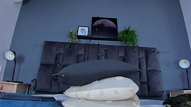 DulceAurora   online show from March 2, 1:27 am