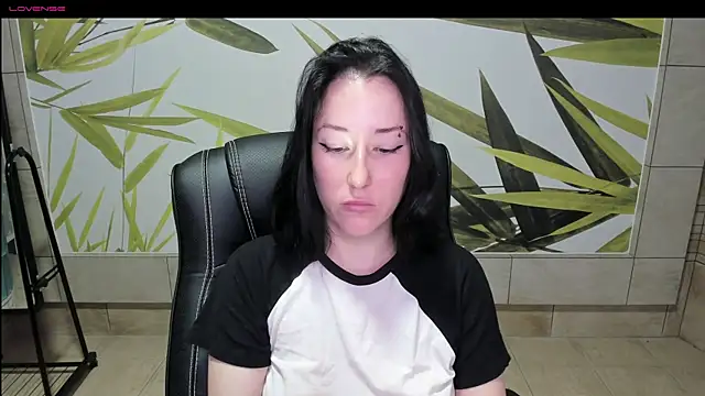 adell berry online show from September 27, 2:19 am