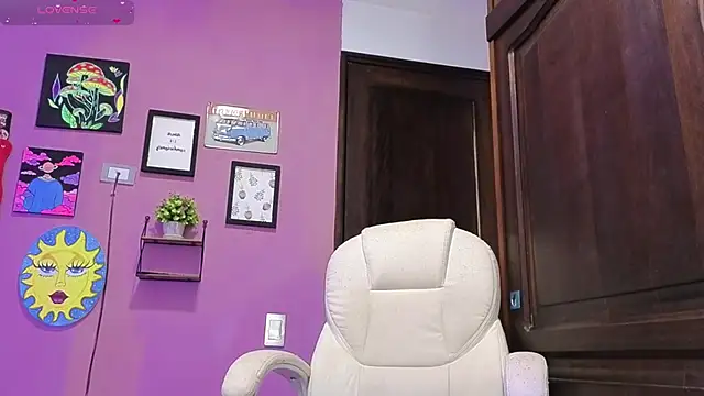 Veronica 111 online show from October 6, 2:28 am