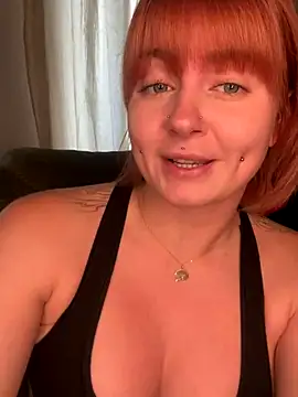 Snapshot of ObviouslyPeachy chatting on October 7, 10:08 am ObviouslyPeachy online show from October 7, 10:08 am