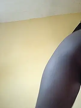 Juicylittle slute online show from February 23, 6:25 am