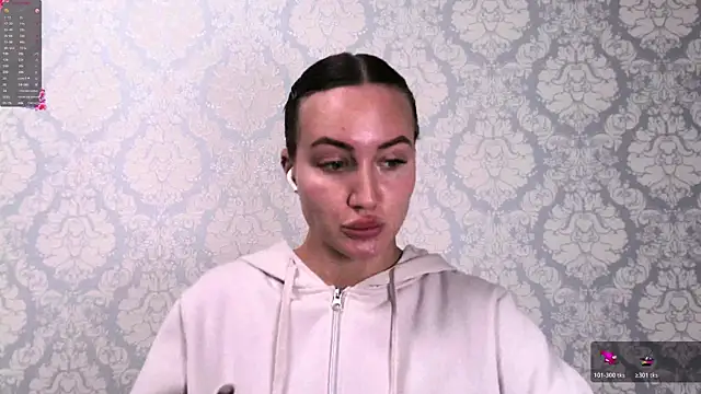 Stasia Queen online show from October 21, 8:40 am