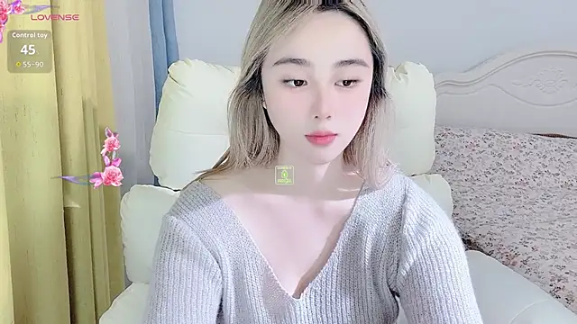 Caitlyn   online show from December 1, 1:03 pm