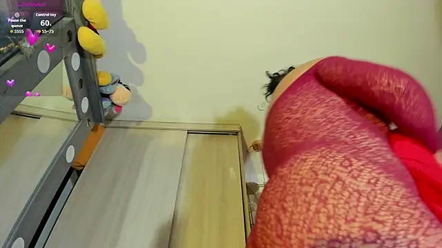 zandra milf  online show from November 22, 12:41 pm