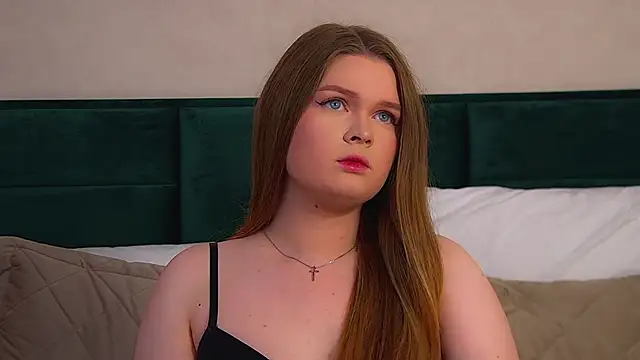 CrystalLyons online show from November 3, 6:23 pm