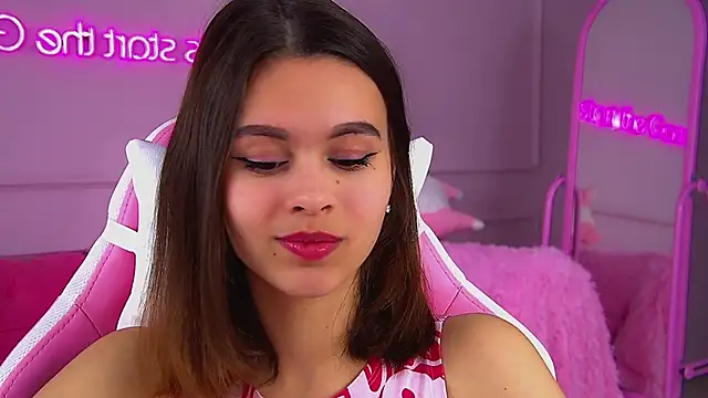 PollyLanders online show from October 4, 6:19 am