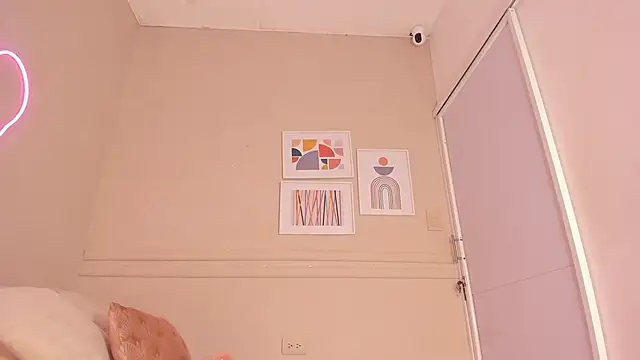 dani skinny  online show from November 5, 11:48 am