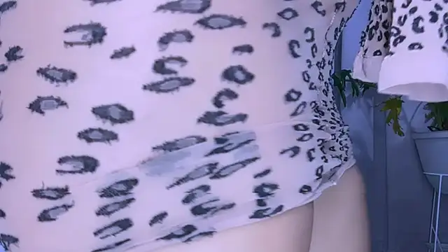 Miiafoxxx online show from December 18, 5:45 am