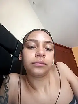 Snapshot of emma_ambar chatting on September 25, 5:44 pm emma ambar online show from September 25, 5:44 pm