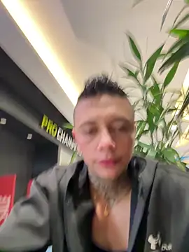  PhillipBrown online show from September 15, 11:07 am