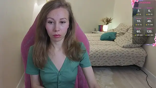 Lill Mary online show from October 28, 2:50 am