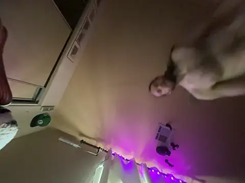 Snapshot of Johndoe2292 chatting on October 7, 6:56 pm Johndoe2292 online show from October 7, 6:56 pm