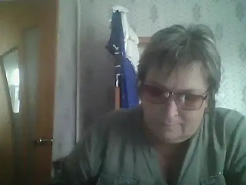 MelanieCold467 online show from September 12, 10:45 am