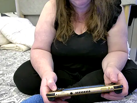 MarthaBriest online show from November 6, 6:52 am