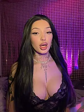 madelinexx online show from January 12, 2:33 pm