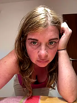 Lombada online show from September 13, 7:11 pm