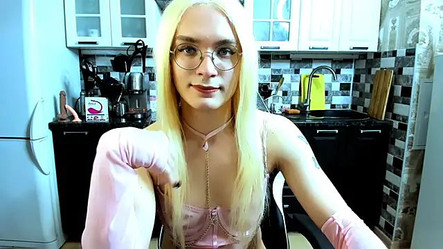 Jimmy Bearn online show from December 16, 4:24 pm