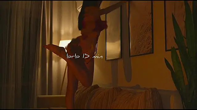 wowmolly online show from October 27, 9:49 am