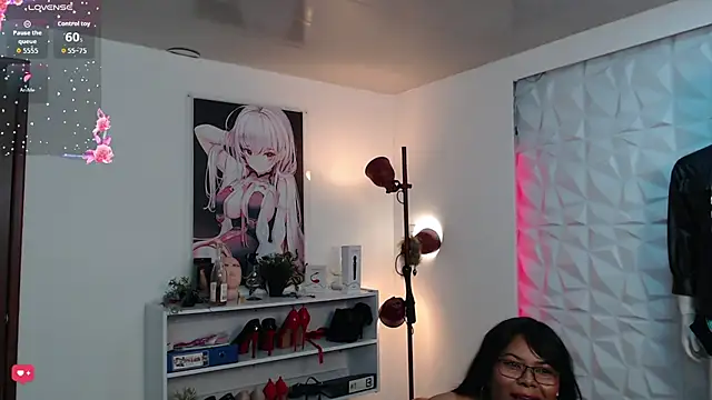 Keilathompson online show from February 5, 10:40 am