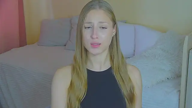 BritneyCruze online show from September 14, 8:01 am