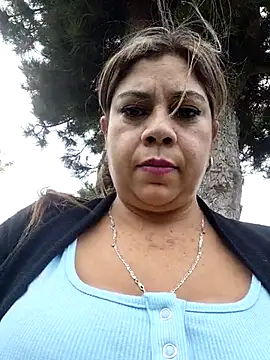 Laura-Hernandez online show from November 27, 3:26 pm