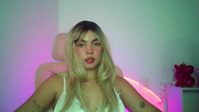 Kiri Cutee online show from February 16, 4:12 am