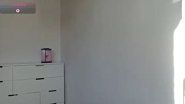 kotekxx000 online show from September 15, 7:49 am