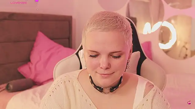 LikaBerry1 online show from February 7, 1:26 pm