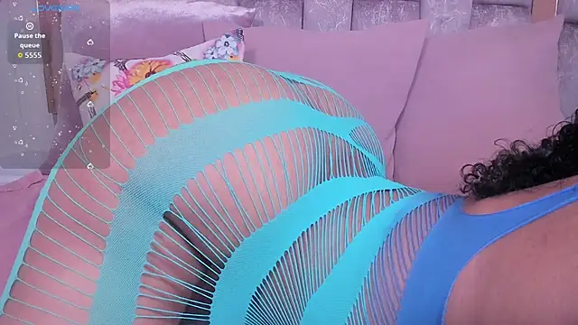 abby ssmith online show from October 29, 5:23 am