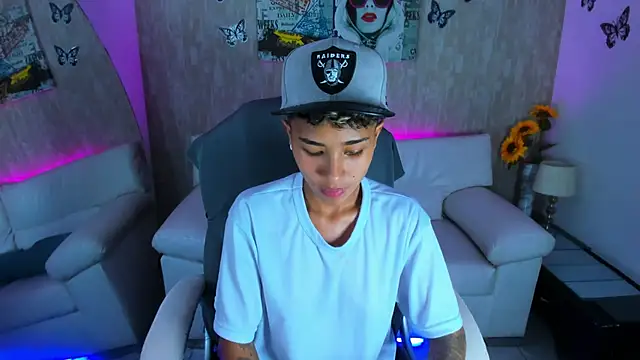 nova sex01 online show from December 4, 4:15 am