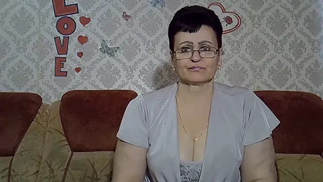 Snapshot of PaulaGolden chatting on October 23, 7:25 am PaulaGolden online show from October 23, 7:25 am
