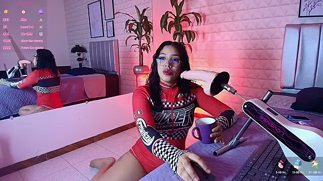 Lizzie-Evans online show from September 24, 12:04 pm